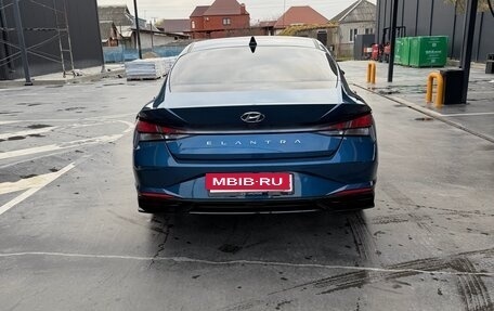 Hyundai Elantra, 2023 год, 1 920 000 рублей, 4 фотография