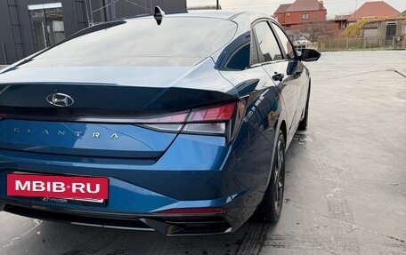 Hyundai Elantra, 2023 год, 1 920 000 рублей, 6 фотография