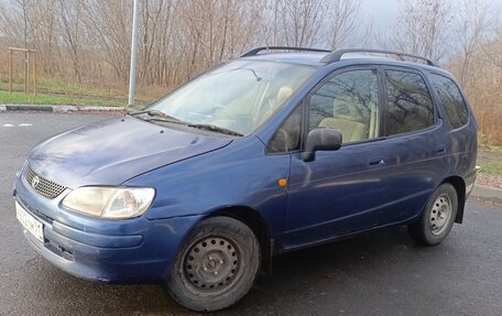 Toyota Corolla Spacio II, 1997 год, 235 000 рублей, 3 фотография