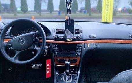 Mercedes-Benz E-Класс, 2006 год, 1 500 000 рублей, 5 фотография