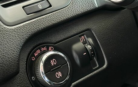 Opel Insignia II рестайлинг, 2012 год, 999 900 рублей, 16 фотография