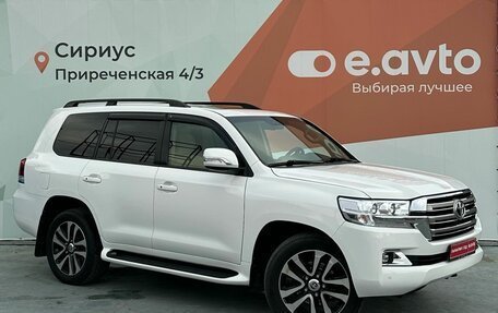 Toyota Land Cruiser 200, 2010 год, 3 400 000 рублей, 3 фотография