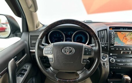 Toyota Land Cruiser 200, 2010 год, 3 400 000 рублей, 9 фотография