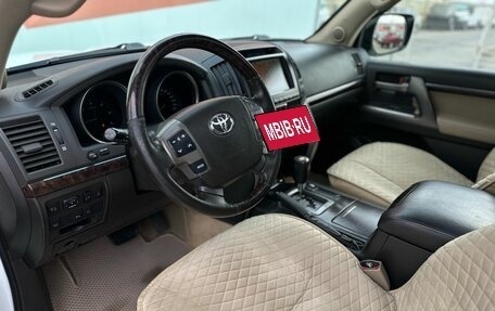 Toyota Land Cruiser 200, 2010 год, 3 400 000 рублей, 8 фотография