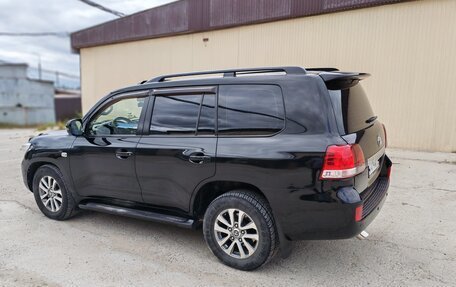 Toyota Land Cruiser 200, 2010 год, 3 000 000 рублей, 2 фотография