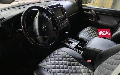 Toyota Land Cruiser 200, 2010 год, 3 000 000 рублей, 12 фотография