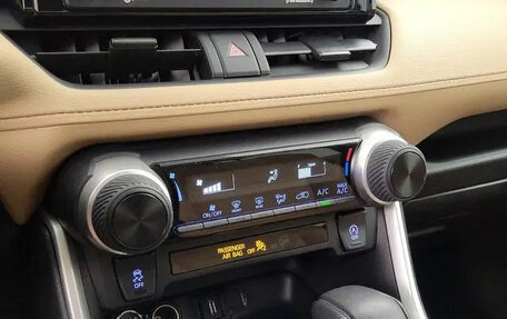 Toyota RAV4, 2020 год, 4 085 384 рублей, 12 фотография