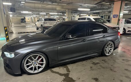 BMW 3 серия, 2018 год, 2 900 000 рублей, 2 фотография