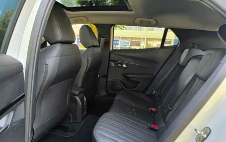 Peugeot 2008 II, 2022 год, 1 525 000 рублей, 10 фотография