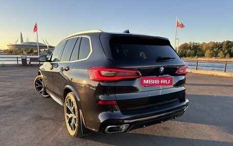 BMW X5, 2019 год, 6 370 000 рублей, 3 фотография