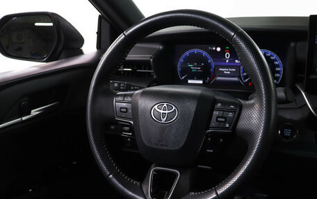 Toyota Camry, 2024 год, 3 990 000 рублей, 15 фотография