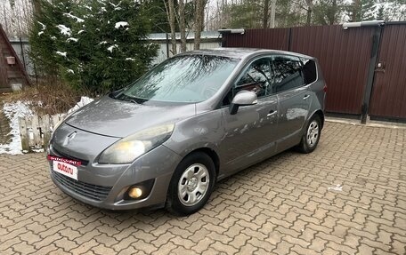 Renault Scenic III, 2011 год, 648 000 рублей, 7 фотография