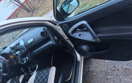 Toyota RAV4, 2010 год, 1 370 000 рублей, 20 фотография