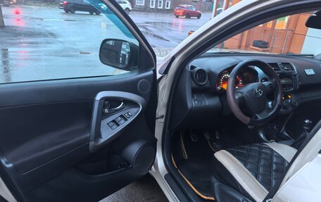 Toyota RAV4, 2010 год, 1 370 000 рублей, 15 фотография