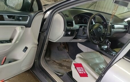 Volkswagen Touareg III, 2010 год, 1 600 000 рублей, 5 фотография