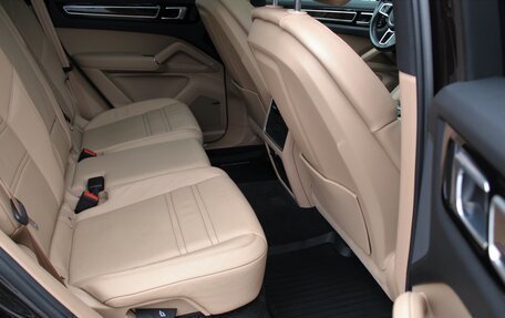 Porsche Cayenne III, 2022 год, 11 000 000 рублей, 28 фотография