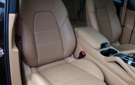 Porsche Cayenne III, 2022 год, 11 000 000 рублей, 29 фотография