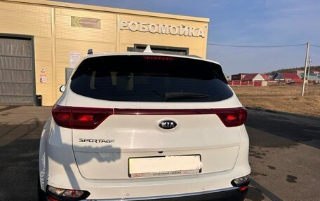 KIA Sportage IV рестайлинг, 2020 год, 2 200 000 рублей, 6 фотография