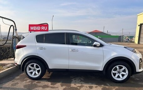 KIA Sportage IV рестайлинг, 2020 год, 2 200 000 рублей, 7 фотография