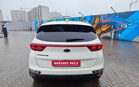 KIA Sportage IV рестайлинг, 2021 год, 2 270 000 рублей, 6 фотография