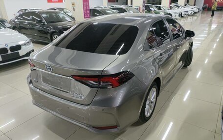 Toyota Corolla, 2022 год, 2 350 000 рублей, 4 фотография