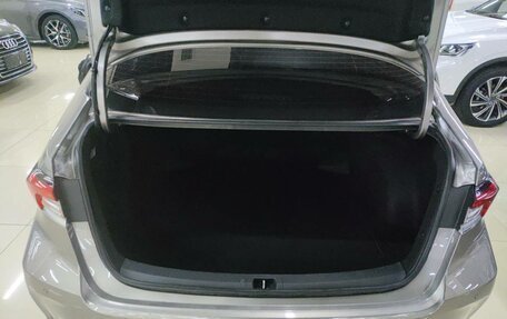 Toyota Corolla, 2022 год, 2 350 000 рублей, 11 фотография