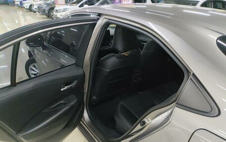 Toyota Corolla, 2022 год, 2 350 000 рублей, 10 фотография