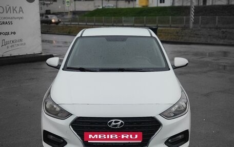 Hyundai Solaris II рестайлинг, 2017 год, 875 000 рублей, 2 фотография