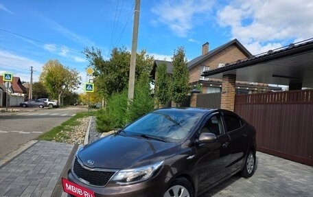 KIA Rio III рестайлинг, 2016 год, 915 000 рублей, 4 фотография