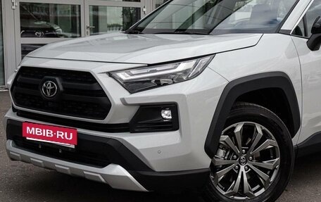 Toyota RAV4, 2025 год, 3 990 000 рублей, 5 фотография