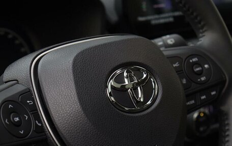 Toyota RAV4, 2025 год, 3 990 000 рублей, 10 фотография