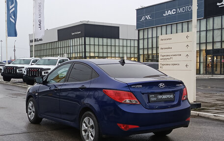 Hyundai Solaris II рестайлинг, 2015 год, 880 000 рублей, 7 фотография