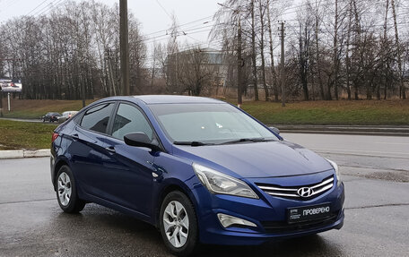 Hyundai Solaris II рестайлинг, 2015 год, 880 000 рублей, 3 фотография