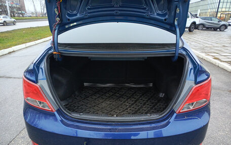 Hyundai Solaris II рестайлинг, 2015 год, 880 000 рублей, 10 фотография