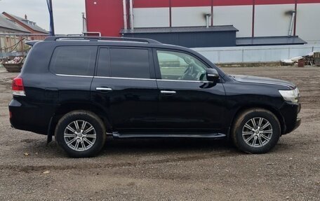 Toyota Land Cruiser 200, 2020 год, 6 550 000 рублей, 5 фотография