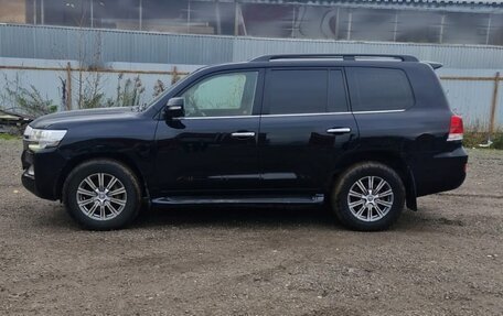 Toyota Land Cruiser 200, 2020 год, 6 550 000 рублей, 2 фотография