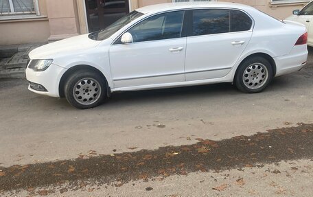 Skoda Superb III рестайлинг, 2013 год, 1 060 000 рублей, 7 фотография