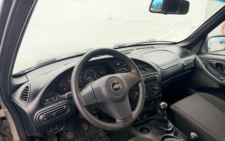 Chevrolet Niva I рестайлинг, 2017 год, 839 000 рублей, 7 фотография