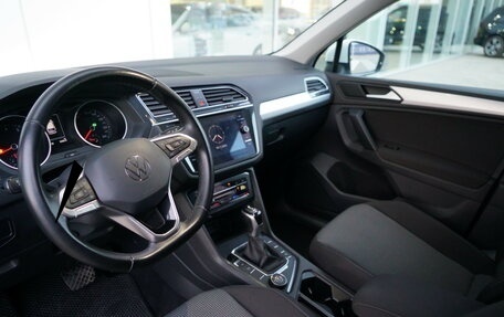 Volkswagen Tiguan II, 2021 год, 2 650 000 рублей, 9 фотография