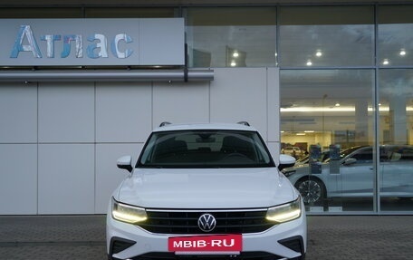 Volkswagen Tiguan II, 2021 год, 2 650 000 рублей, 3 фотография