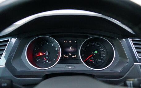 Volkswagen Tiguan II, 2021 год, 2 650 000 рублей, 14 фотография