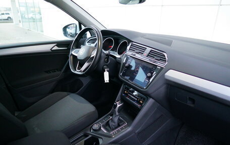 Volkswagen Tiguan II, 2021 год, 2 650 000 рублей, 11 фотография