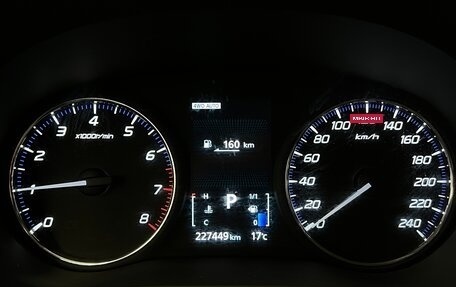 Mitsubishi Outlander III рестайлинг 3, 2017 год, 1 499 000 рублей, 15 фотография