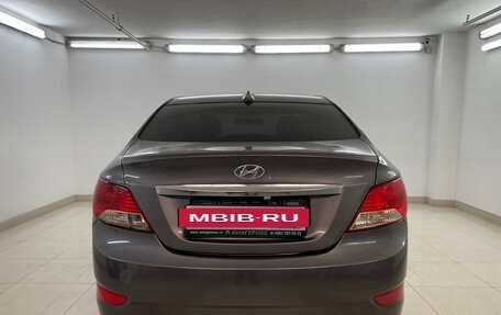 Hyundai Solaris II рестайлинг, 2011 год, 740 000 рублей, 3 фотография