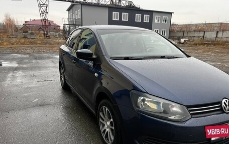Volkswagen Polo VI (EU Market), 2014 год, 950 000 рублей, 2 фотография