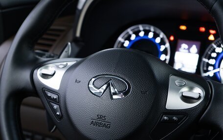 Infiniti FX II, 2012 год, 1 990 000 рублей, 26 фотография