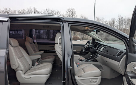 KIA Carnival III, 2019 год, 3 200 000 рублей, 10 фотография