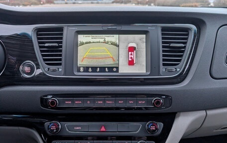 KIA Carnival III, 2019 год, 3 200 000 рублей, 17 фотография