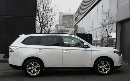 Mitsubishi Outlander III рестайлинг 3, 2012 год, 1 495 000 рублей, 4 фотография