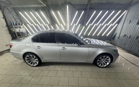 BMW 5 серия, 2009 год, 1 270 000 рублей, 3 фотография